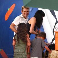 Corey Feldman and his family enjoy the day at Mr Bones Pumpkin Patch | Picture 102336